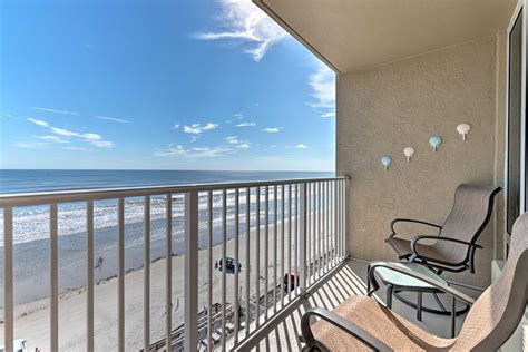 The best place to see the ocean is from the pool deck. . Rooms for rent daytona beach